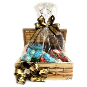 BAÚ COM CHOCOLATES SORTIDOS