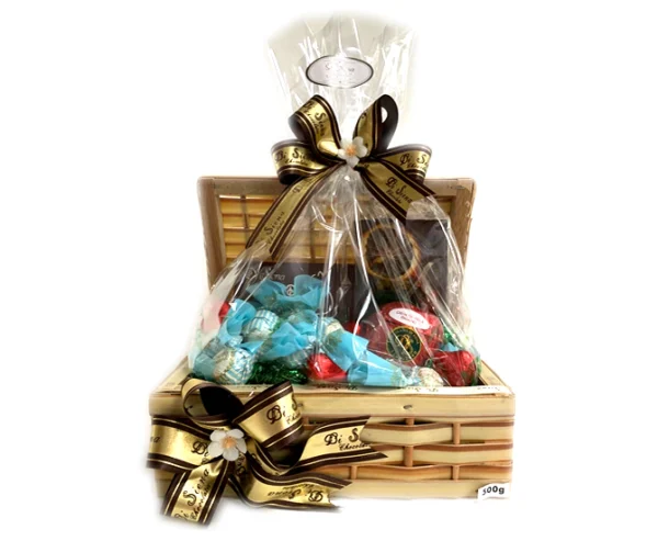 BAÚ COM CHOCOLATES SORTIDOS