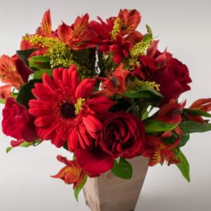 Arranjo de Flores Mistas Vermelhas
