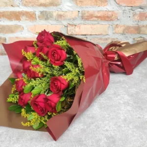 Buquê de 12 rosas nacionais